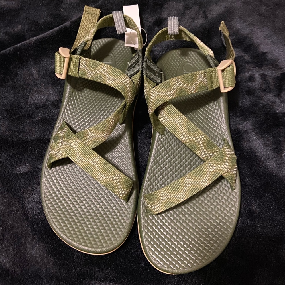 Chaco Z1 Ecotread Kid size 5 Sandals